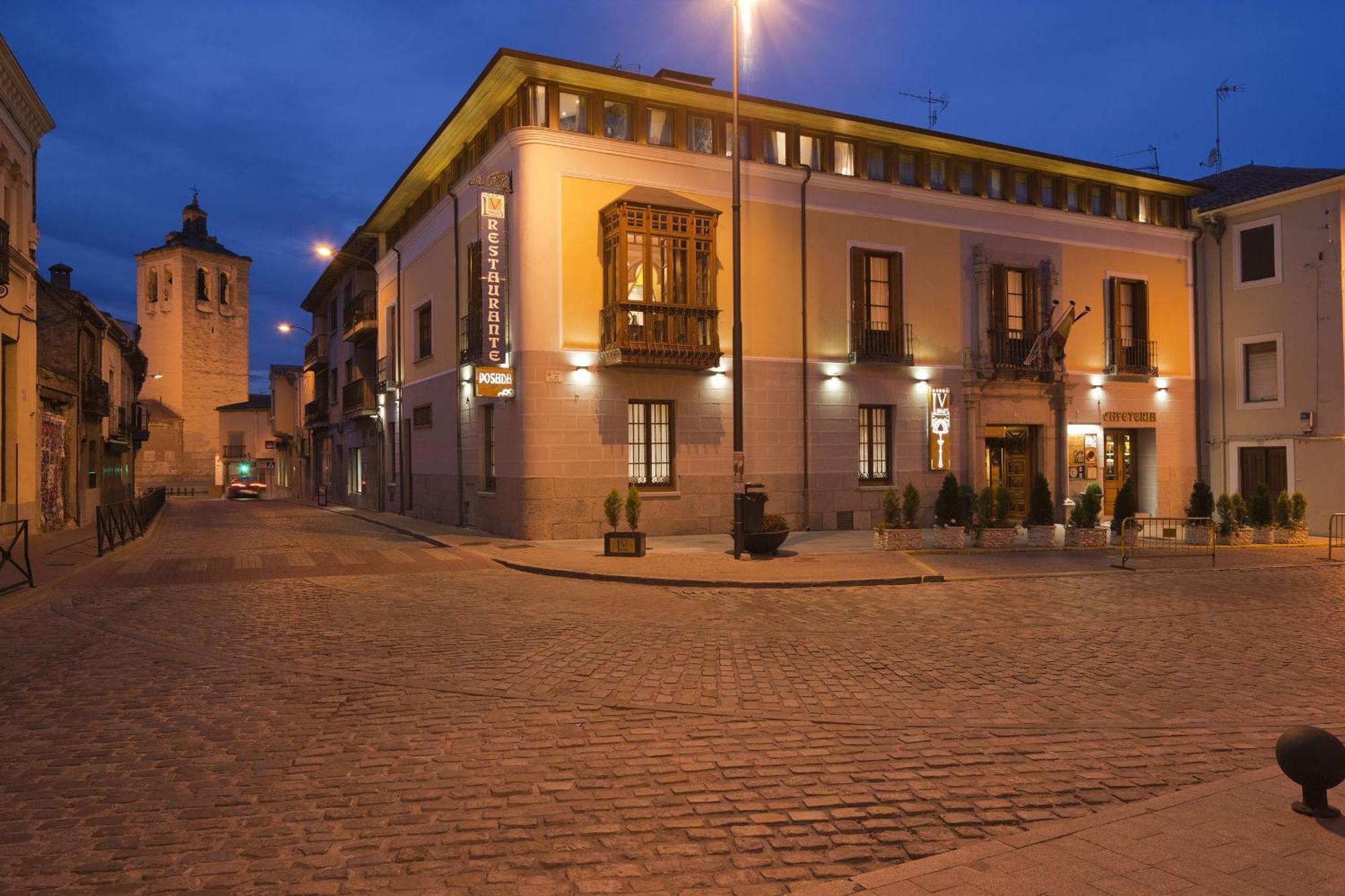 Posada Real Los Cinco Linajes Arevalo Exterior photo